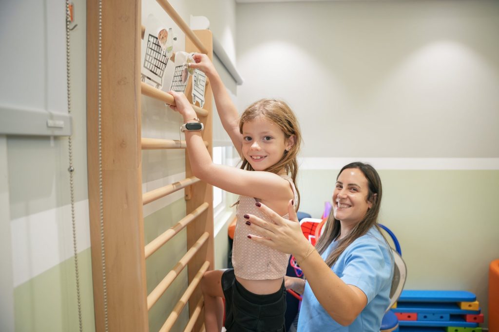 How Baby Physiotherapy Helps With Delayed Crawling